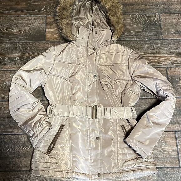 Miss London- black Label- winter jacket size L.  the hat is removable - Picture 6 of 10